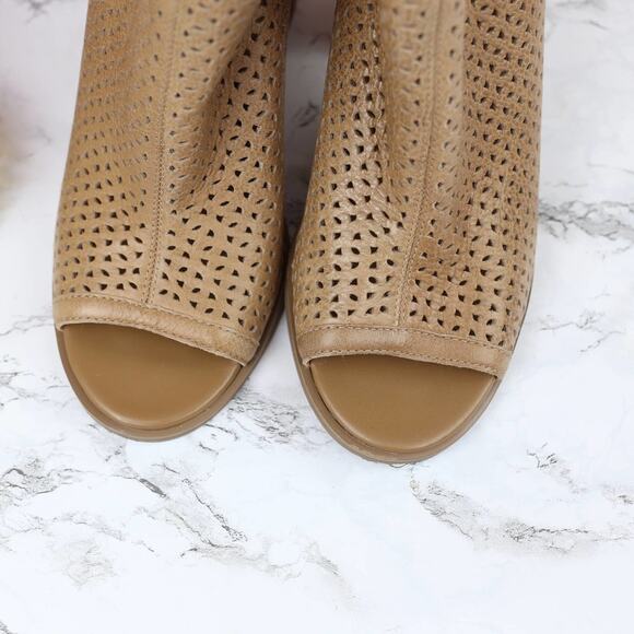 Lucky Brand Lively Perforated Open Toe Tan Leather Ankle Booties Size 10 Women's - Picture 3 of 6